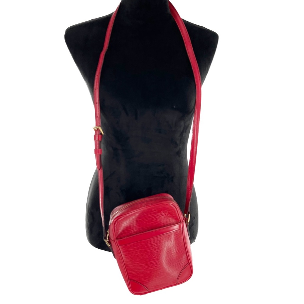 Louis Vuitton Red Epi Leather Danube Crossbody Bag Vintage 1989 Authentic